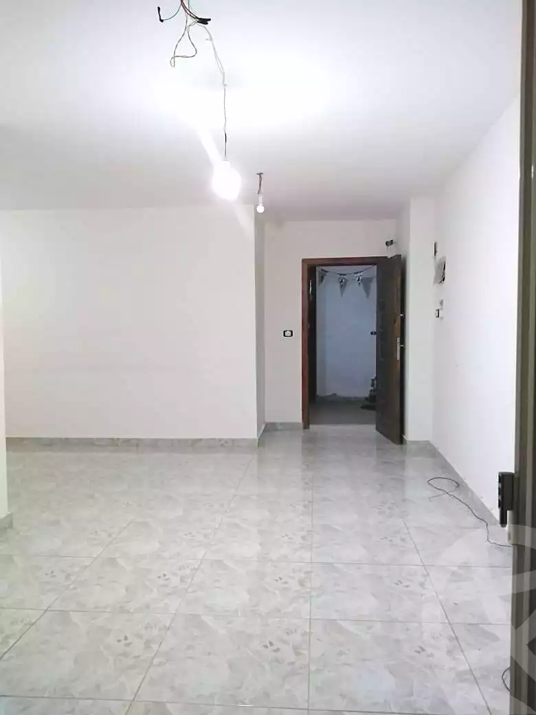 https://aqarmap.com.eg/ar/listing/6667481-for-rent-alexandria-sydy-bshr-sydy-bshr-bhry-khalil-hamada-st