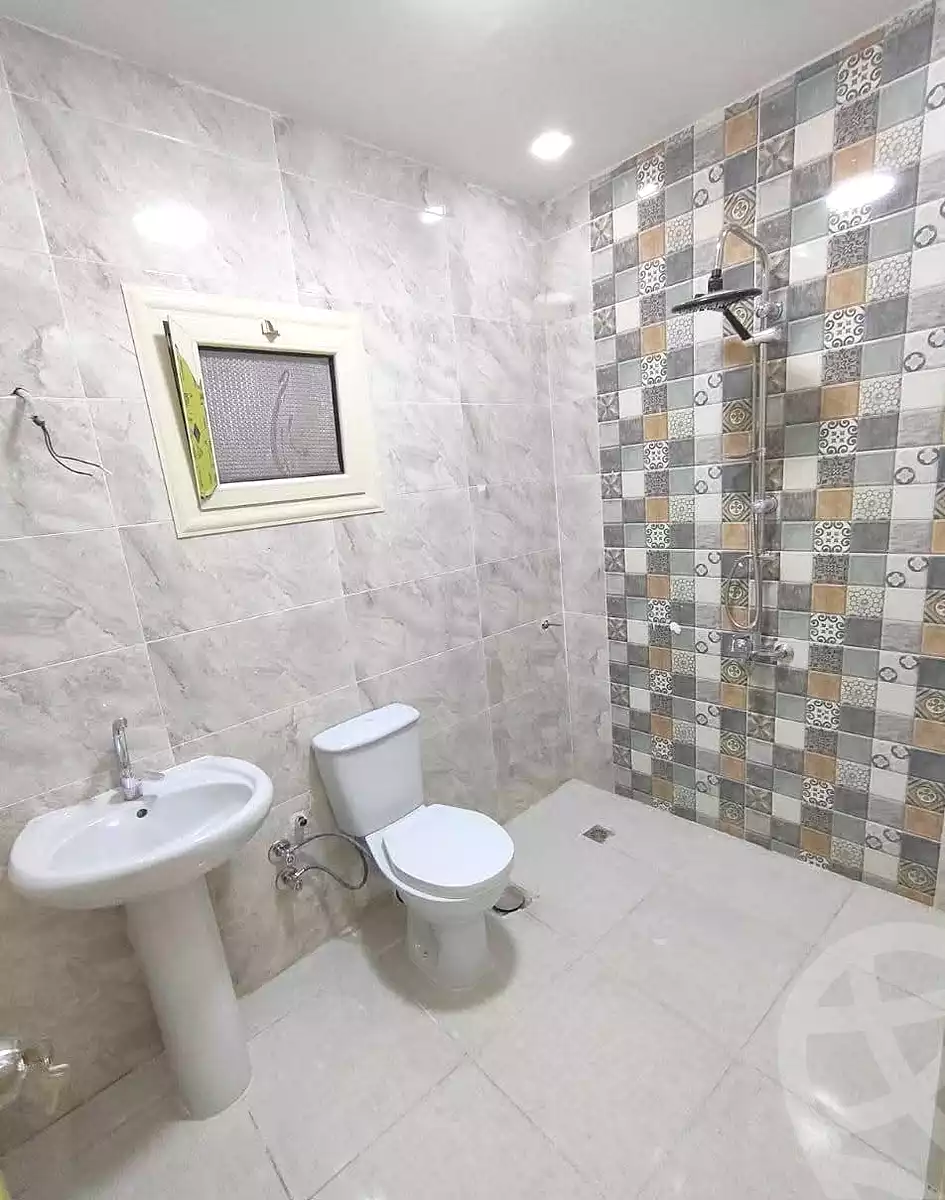 https://aqarmap.com.eg/ar/listing/6668075-for-sale-alexandria-l-jmy-lbytsh-ain-shams-st