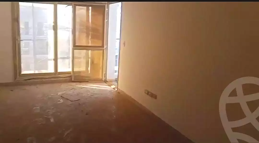 https://aqarmap.com.eg/ar/listing/6668685-for-sale-cairo-el-sheikh-zayed-city-lshykh-zyd-ljdyd-west-view-residence-hdp
