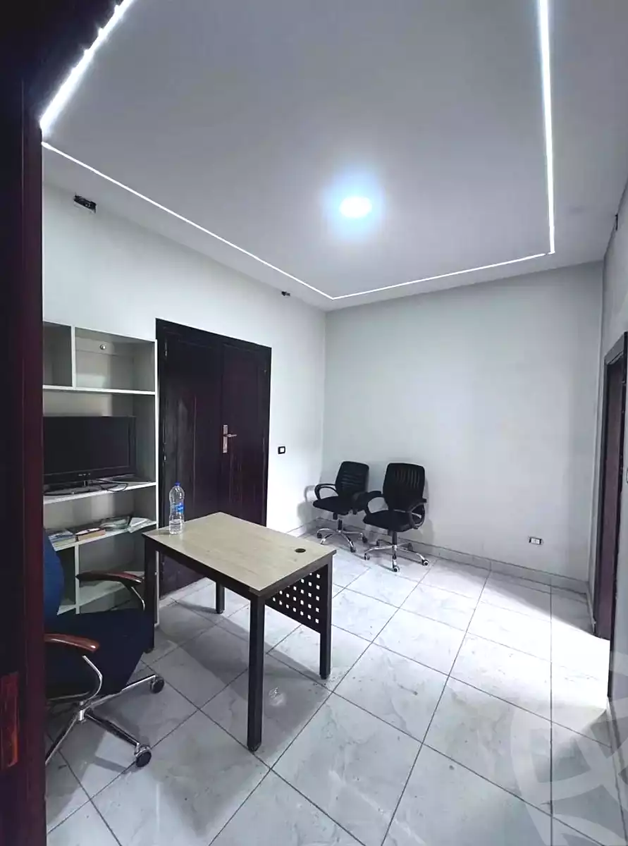 https://aqarmap.com.eg/ar/listing/6668942-for-sale-cairo-ljyz-shareaa-morad  charel degol