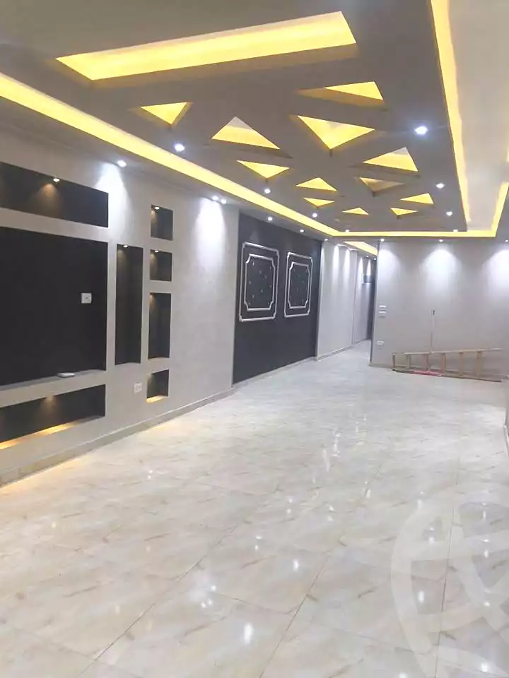 https://aqarmap.com.eg/ar/listing/6669957-for-sale-alexandria-glim