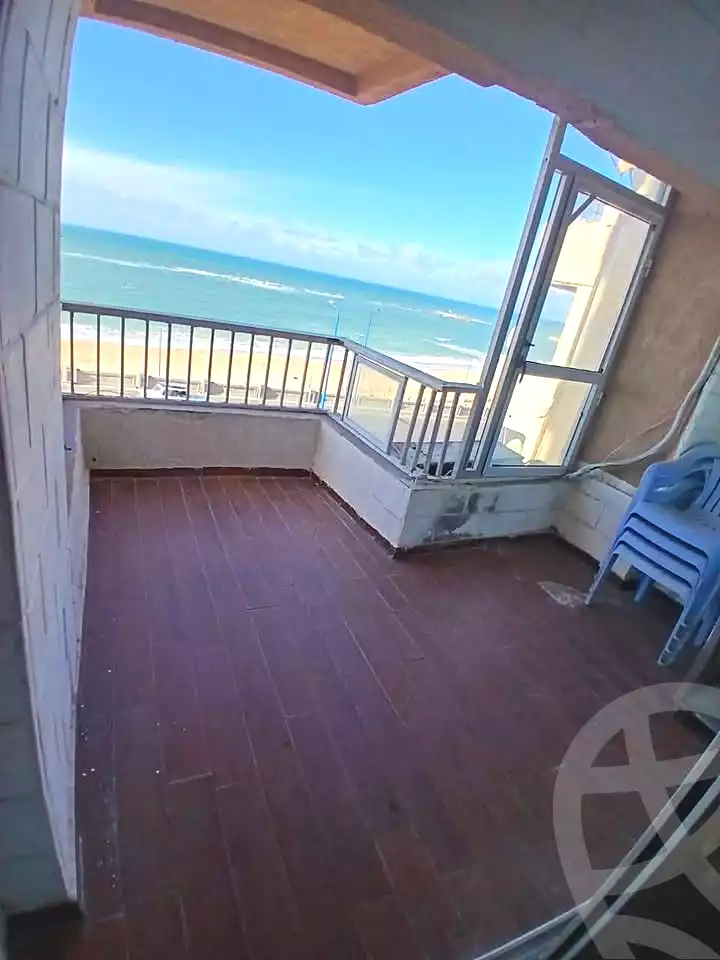 https://aqarmap.com.eg/ar/listing/6670038-for-sale-alexandria-sydy-bshr-sydy-bshr-bhry-shr-mhmd-njyb