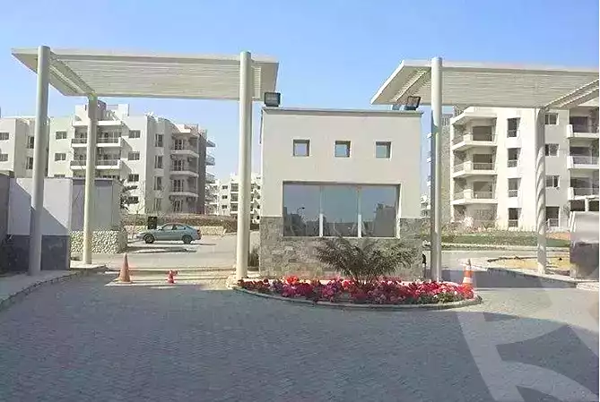 https://aqarmap.com.eg/ar/listing/6671345-for-rent-cairo-el-sheikh-zayed-city-compounds-dh-drys