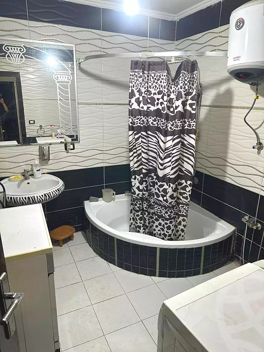 https://aqarmap.com.eg/ar/listing/6672616-for-sale-cairo-ain-shams-el-naam
