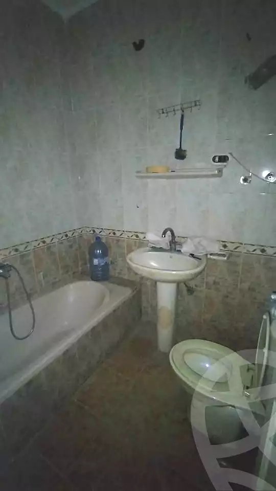 https://aqarmap.com.eg/ar/listing/6672668-for-sale-alexandria-l-jmy-el-hanouvel-el-kholafaa-el-rashdeen-st