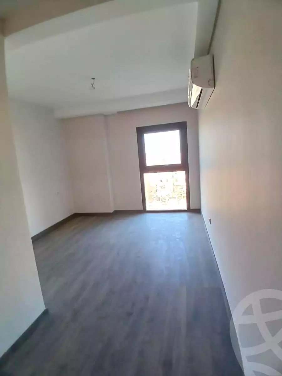https://aqarmap.com.eg/ar/listing/6673763-for-rent-cairo-el-sheikh-zayed-city-compounds-zyd-wr-llttwyr-z-tower