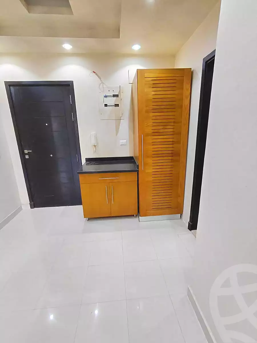 https://aqarmap.com.eg/ar/listing/6673874-for-rent-cairo-el-sheikh-zayed-city-compounds-dh-drys