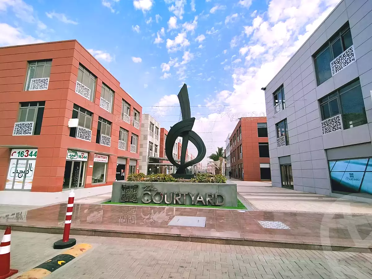 https://aqarmap.com.eg/ar/listing/6674120-for-sale-cairo-el-sheikh-zayed-city-compounds-the-courtyard-mall-dorra