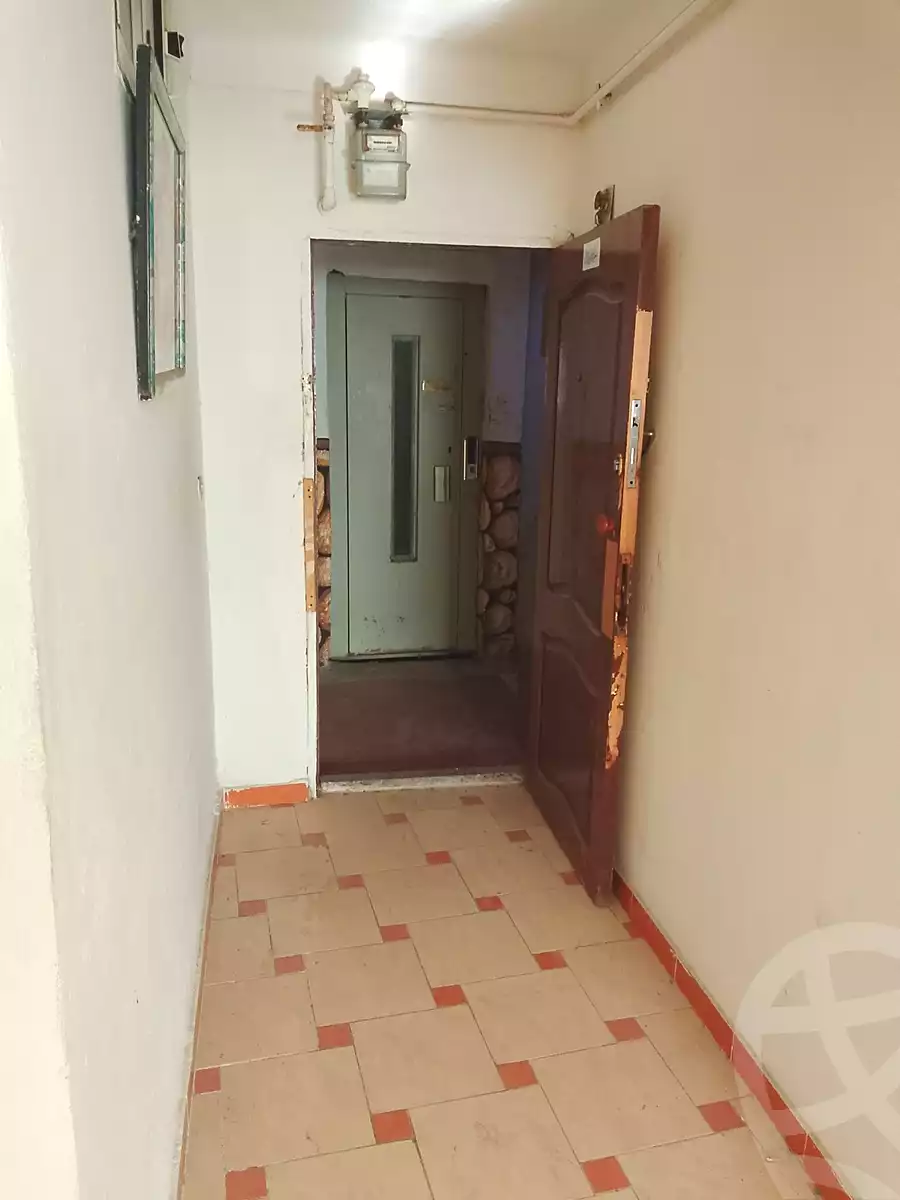 https://aqarmap.com.eg/ar/listing/6675006-for-sale-alexandria-el-asafra-l-sfr-qbly-el-maahad-el-dini-st