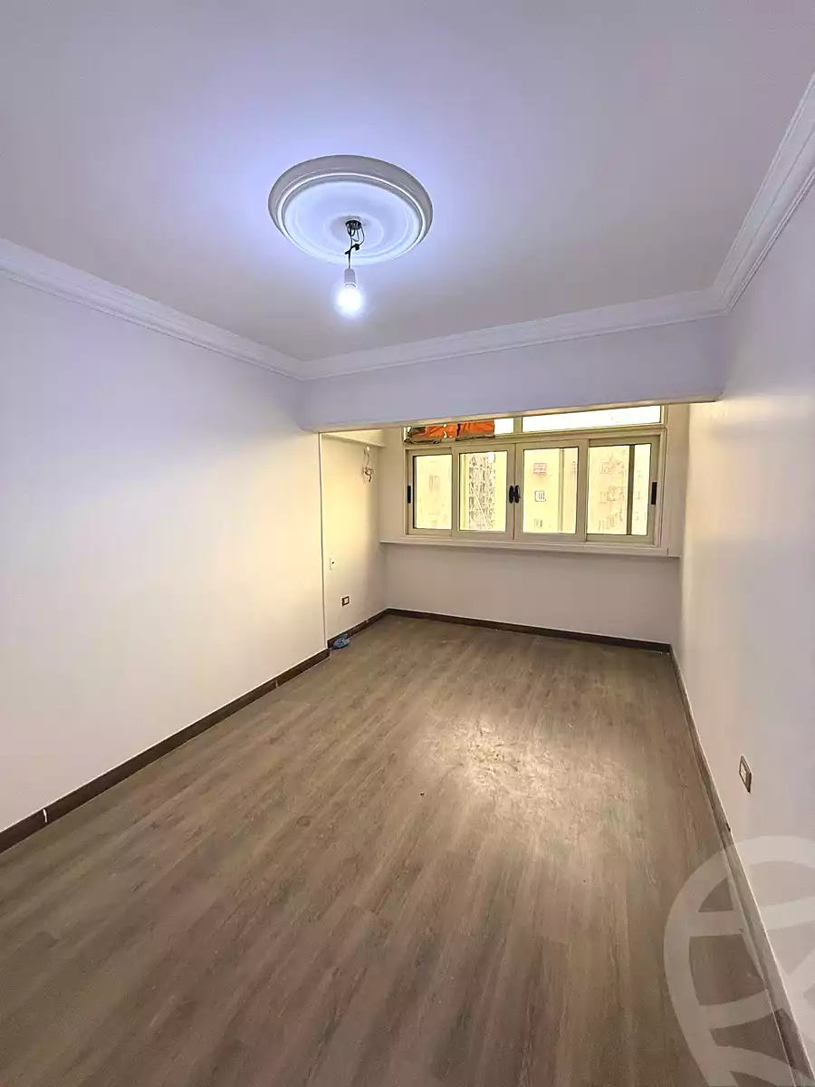 https://aqarmap.com.eg/ar/listing/6675363-for-sale-alexandria-el-mandara-alex-el-mandara-bahri