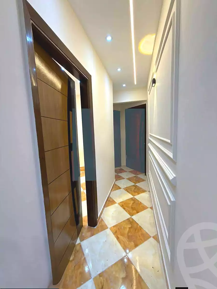 https://aqarmap.com.eg/ar/listing/6675386-for-sale-alexandria-l-jmy-lbytsh-mahmoud-awad-st