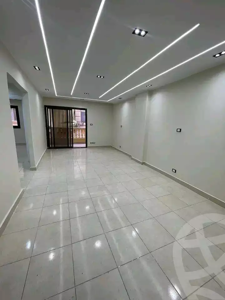 https://aqarmap.com.eg/ar/listing/6675467-for-sale-alexandria-l-jmy-lbytsh-ibrahim-othman-st