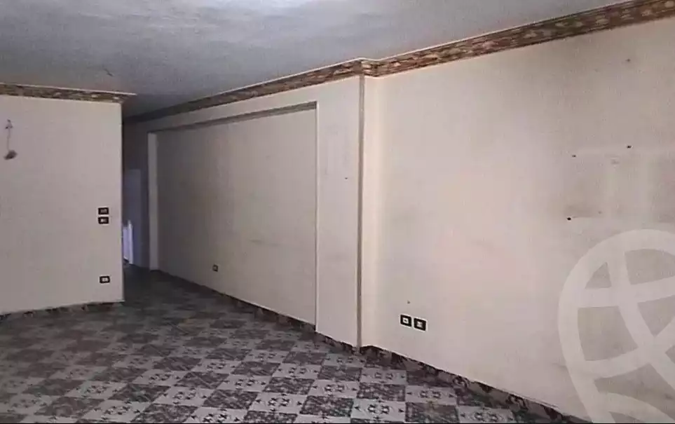https://aqarmap.com.eg/ar/listing/6676290-for-sale-cairo-helwan-el-shareaa-el-sharby-st