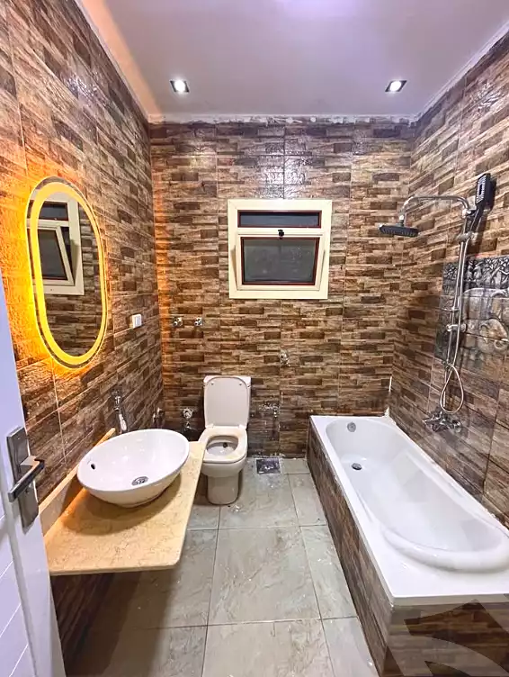 https://aqarmap.com.eg/ar/listing/6676303-for-sale-alexandria-l-jmy-lbytsh-ibrahim-othman-st
