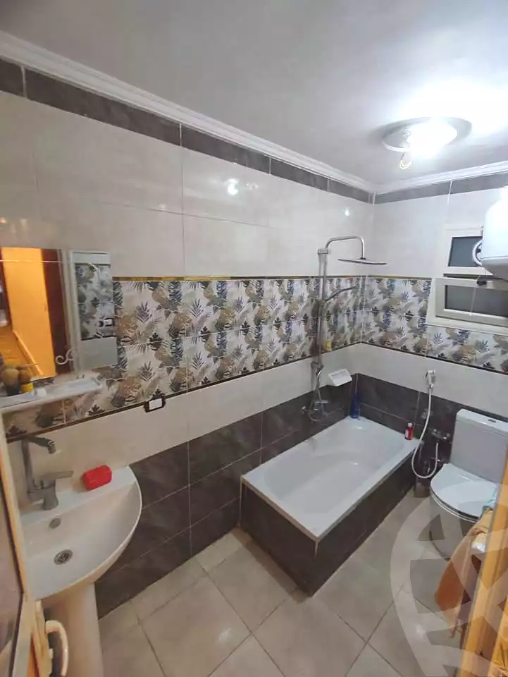 https://aqarmap.com.eg/ar/listing/6676844-for-sale-alexandria-ganaklis-el-arwam-church-st