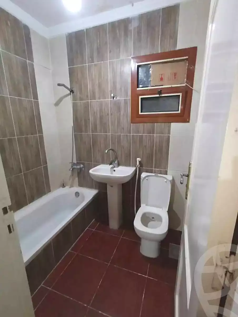 https://aqarmap.com.eg/en/listing/6678061-for-sale-alexandria-sydy-bshr-sydy-bshr-bhry-gamal-abd-el-nasir-st