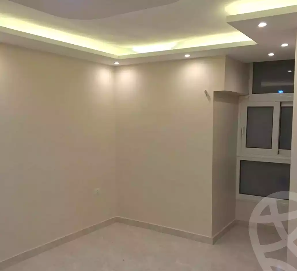 https://aqarmap.com.eg/en/listing/6678218-for-rent-alexandria-el-montazah-compounds-in-el-montazah-royal-plaza-compound-al-halawany