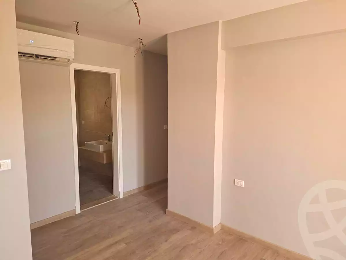 https://aqarmap.com.eg/en/listing/6678477-for-sale-cairo-el-sheikh-zayed-city-compounds-kmbwnd-fyldj-wyst-dr-llttwyr