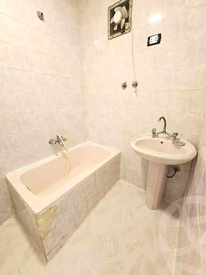 https://aqarmap.com.eg/ar/listing/6678630-for-sale-alexandria-l-jmy-shataa-el-nakheel
