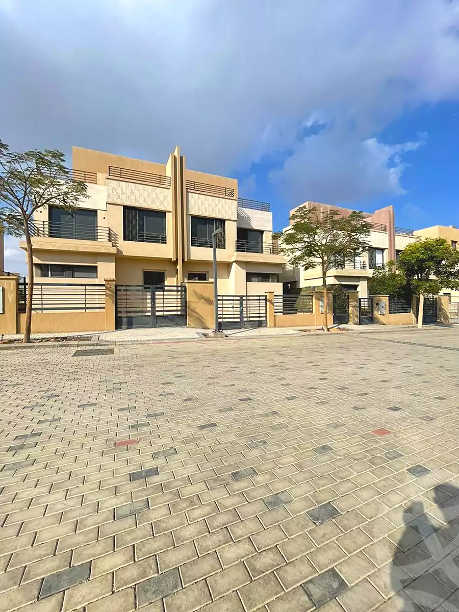 https://aqarmap.com.eg/ar/listing/6678942-for-sale-cairo-el-sheikh-zayed-city-compounds-alma