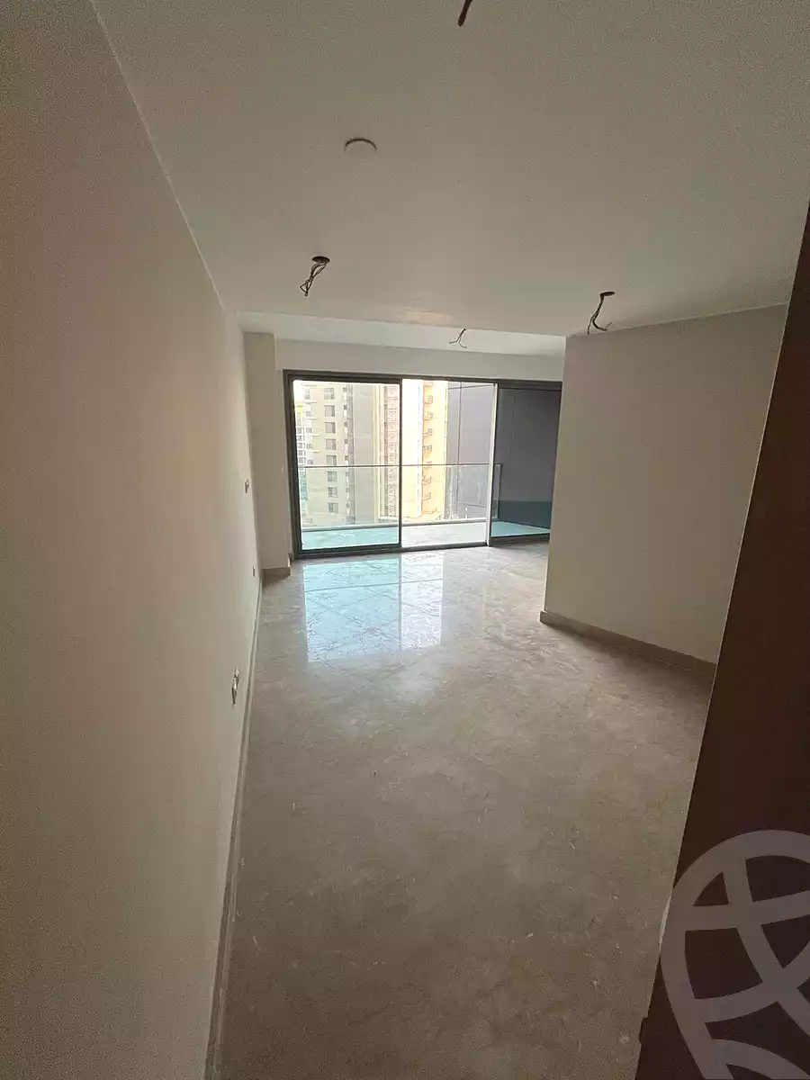 https://aqarmap.com.eg/ar/listing/6799222-for-sale-cairo-el-sheikh-zayed-city-compounds-zyd-wr-llttwyr-z-tower