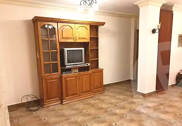 https://aqarmap.com.eg/en/listing/6680008-for-sale-cairo-6th-of-october-el-ahyaa-neighborhood-2nd-divided-from-al-kafrawei-st