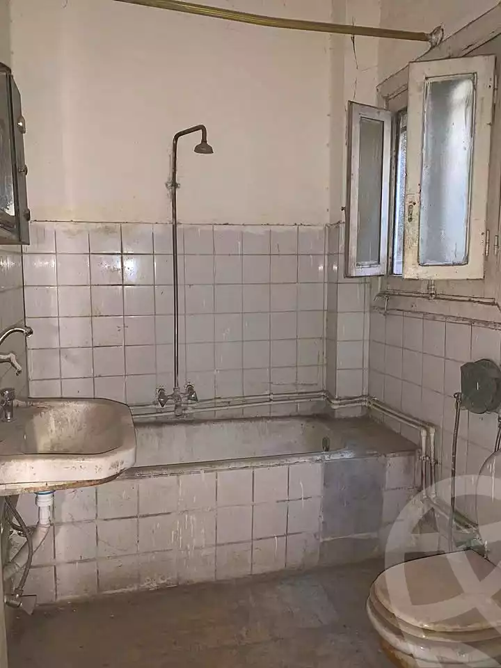 https://aqarmap.com.eg/en/listing/6680110-for-sale-cairo-hadayek-el-koba-hamamat-el-koba