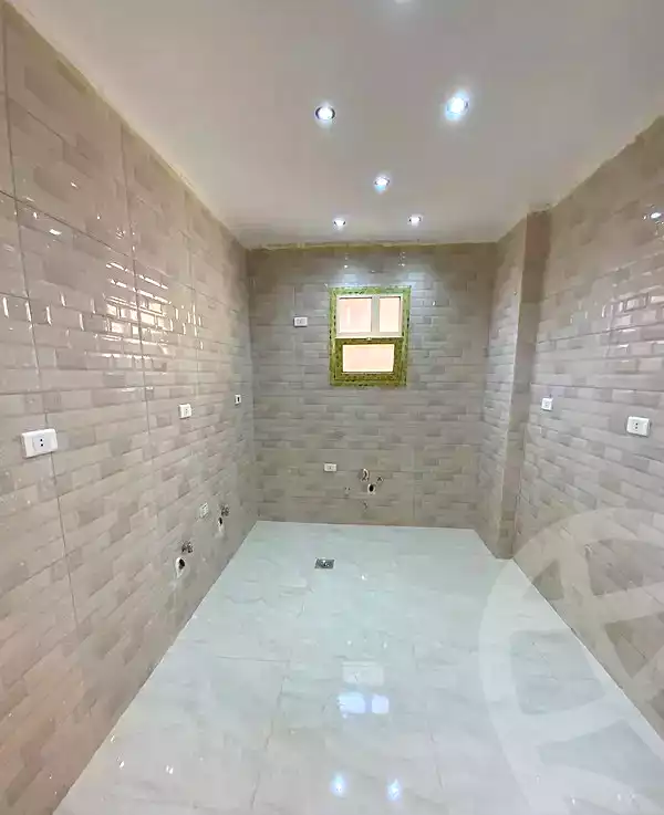 https://aqarmap.com.eg/ar/listing/6680211-for-sale-cairo-6th-of-october-el-ahyaa-neighborhood-2nd-divided-from-al-kafrawei-st