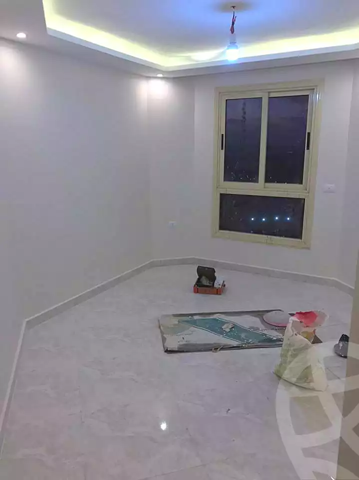 https://aqarmap.com.eg/ar/listing/6680289-for-rent-alexandria-el-montazah-compounds-in-el-montazah-royal-plaza-compound-al-halawany