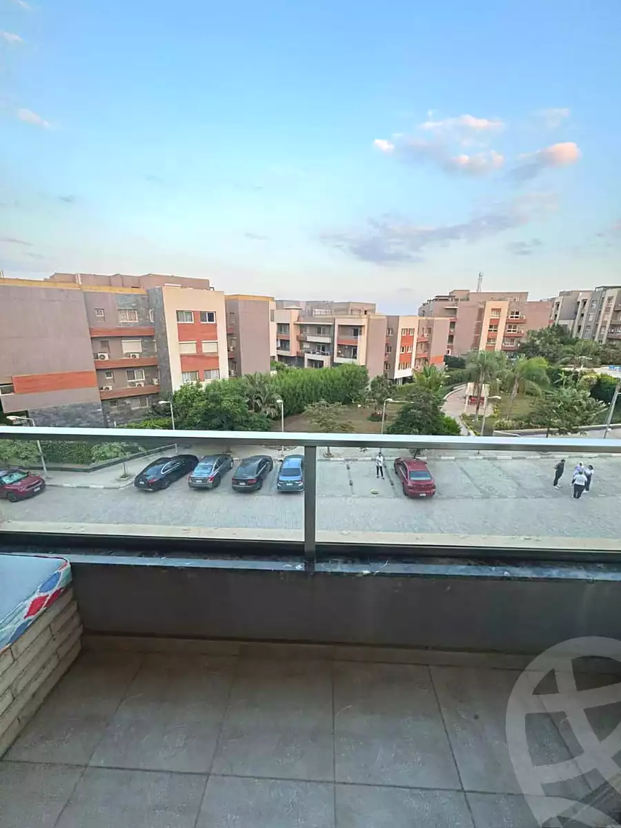 https://aqarmap.com.eg/en/listing/6682483-for-sale-cairo-el-sheikh-zayed-city-compounds-zayed-regency