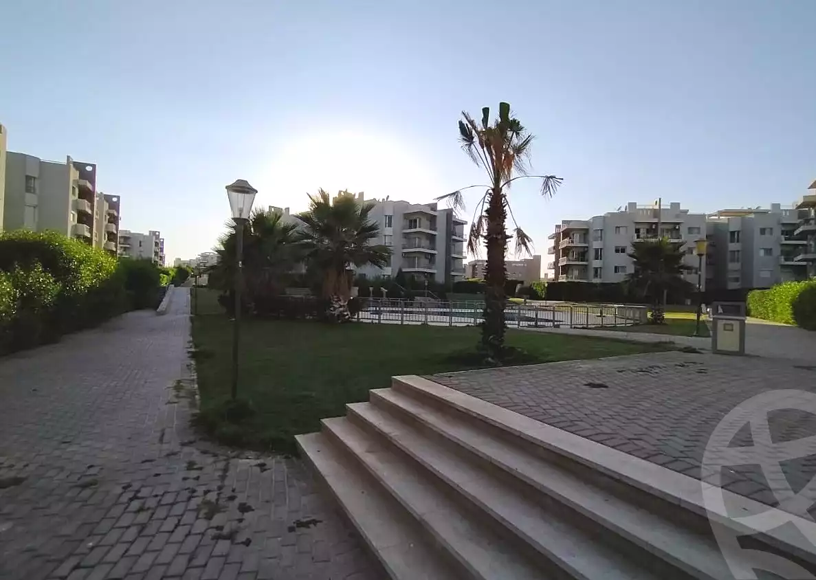https://aqarmap.com.eg/ar/listing/6682731-for-sale-cairo-el-sheikh-zayed-city-compounds-dh-drys