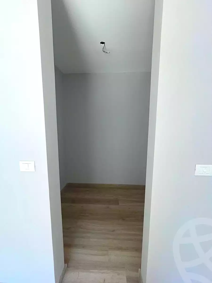 https://aqarmap.com.eg/ar/listing/6683222-for-rent-cairo-el-sheikh-zayed-city-compounds-kmbwnd-fyldj-wyst-dr-llttwyr