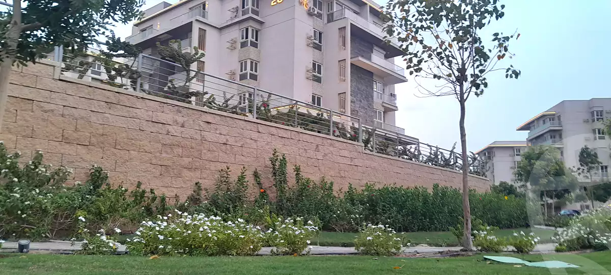 https://aqarmap.com.eg/ar/listing/6683129-for-sale-cairo-6th-of-october-compounds-mountain-view-icity-october-mv-park-mountain-view-icity-october