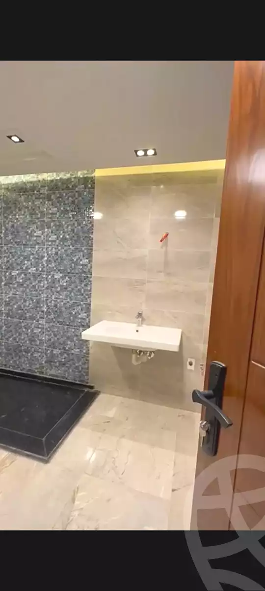 https://aqarmap.com.eg/ar/listing/6684043-for-rent-cairo-heliopolis-el-higaz-square-el-hegaz-st