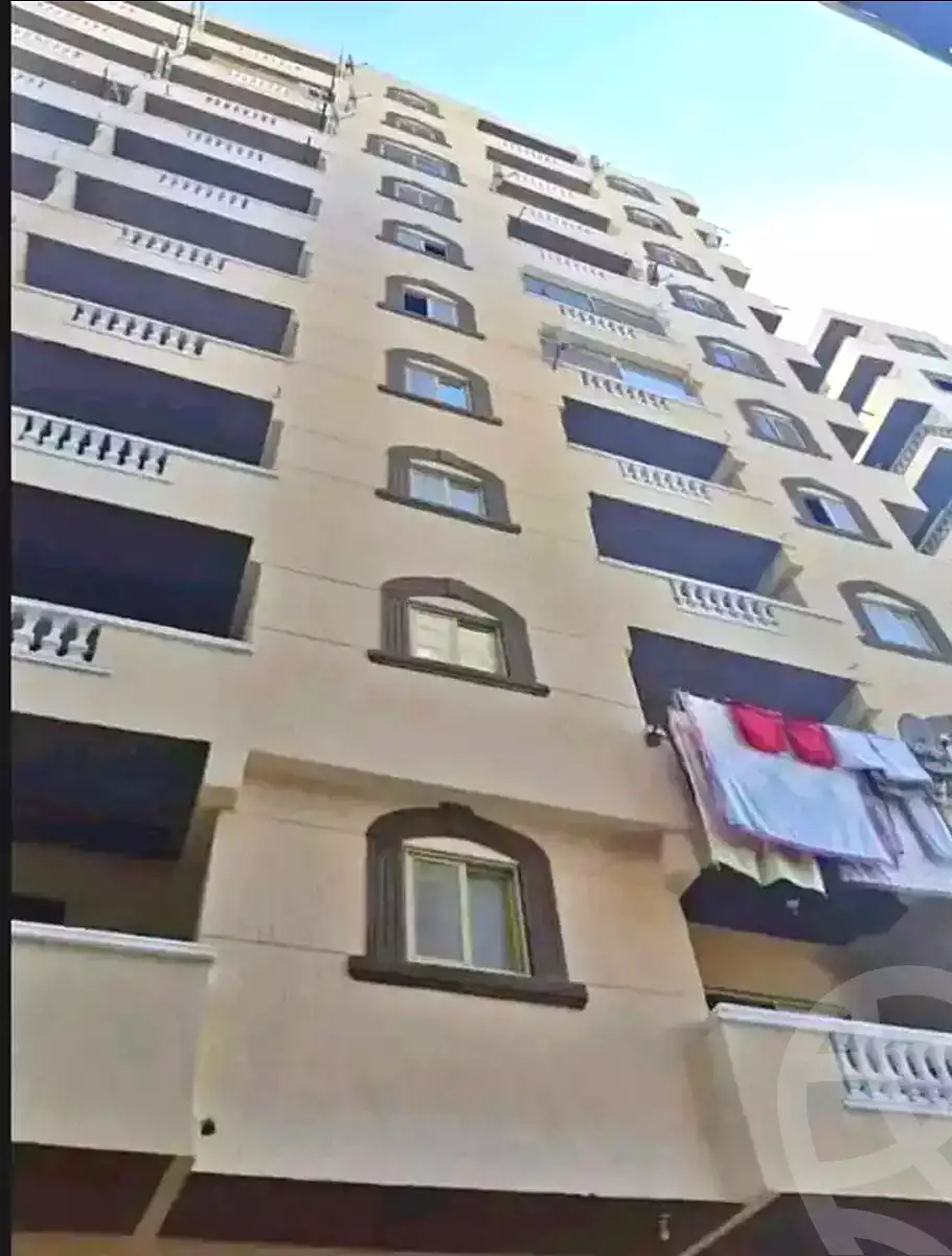 https://aqarmap.com.eg/en/listing/6684127-for-sale-alexandria-l-jmy-el-kilo-21