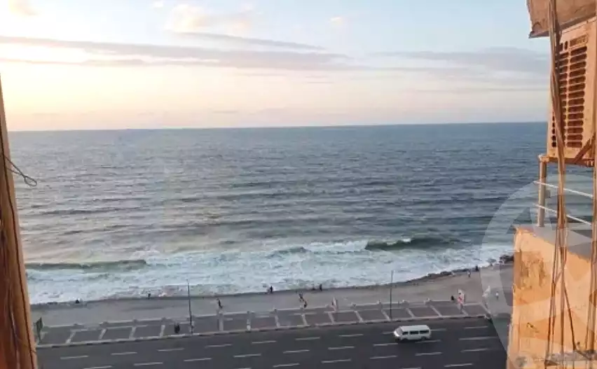 https://aqarmap.com.eg/ar/listing/6684175-for-rent-alexandria-camp-cesar-el-gaish-rd