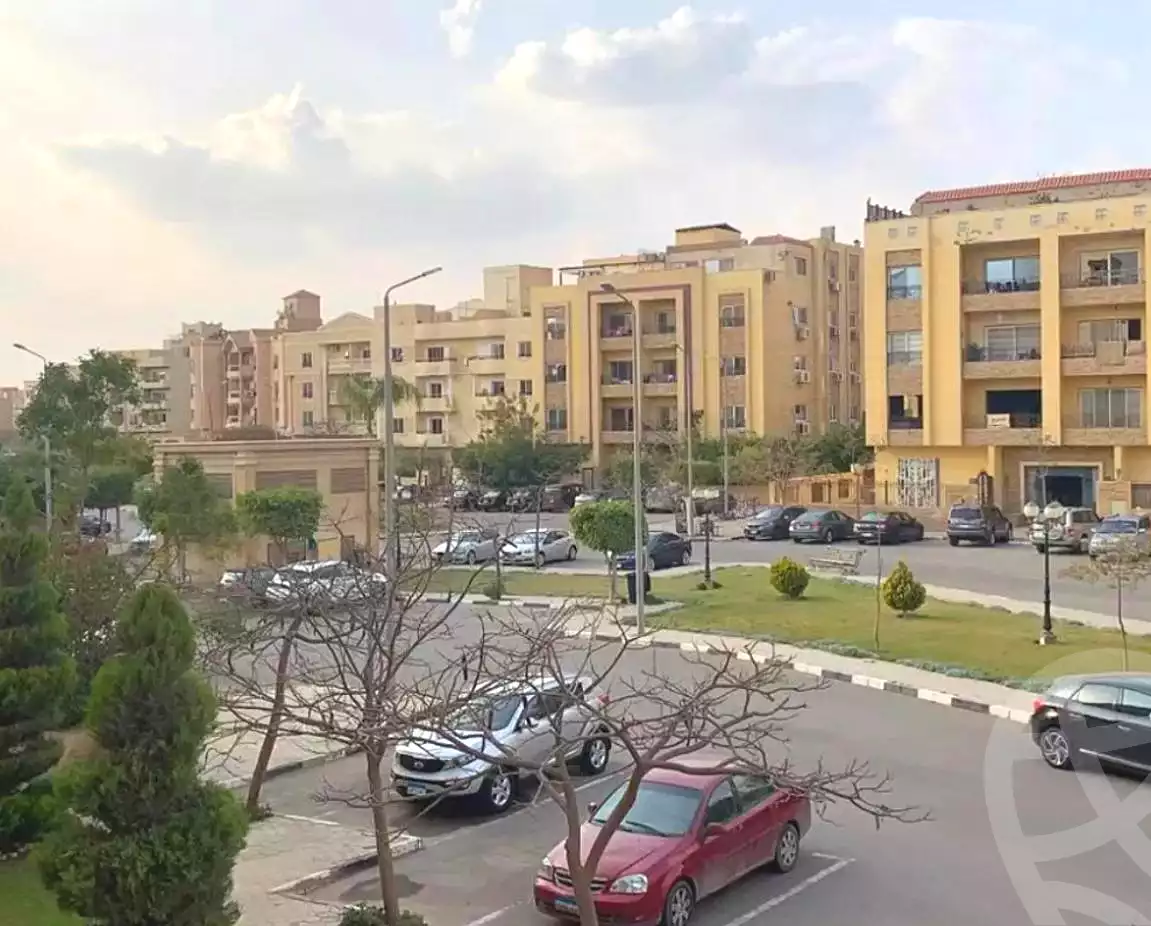 https://aqarmap.com.eg/en/listing/6684859-for-sale-cairo-el-sheikh-zayed-city-compounds-beverly-hills