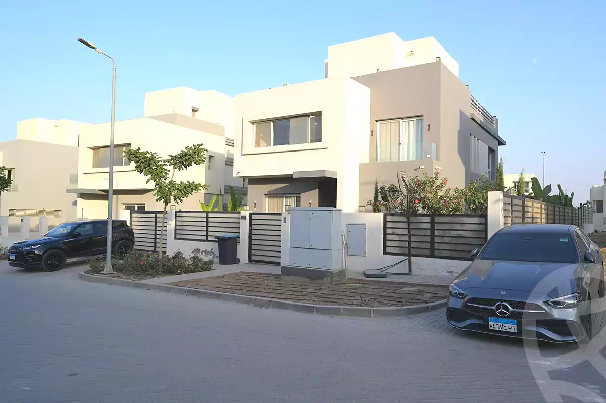 https://aqarmap.com.eg/en/listing/6685763-for-rent-cairo-new-cairo-compounds-hyde-park-centre-ville-hyde-park