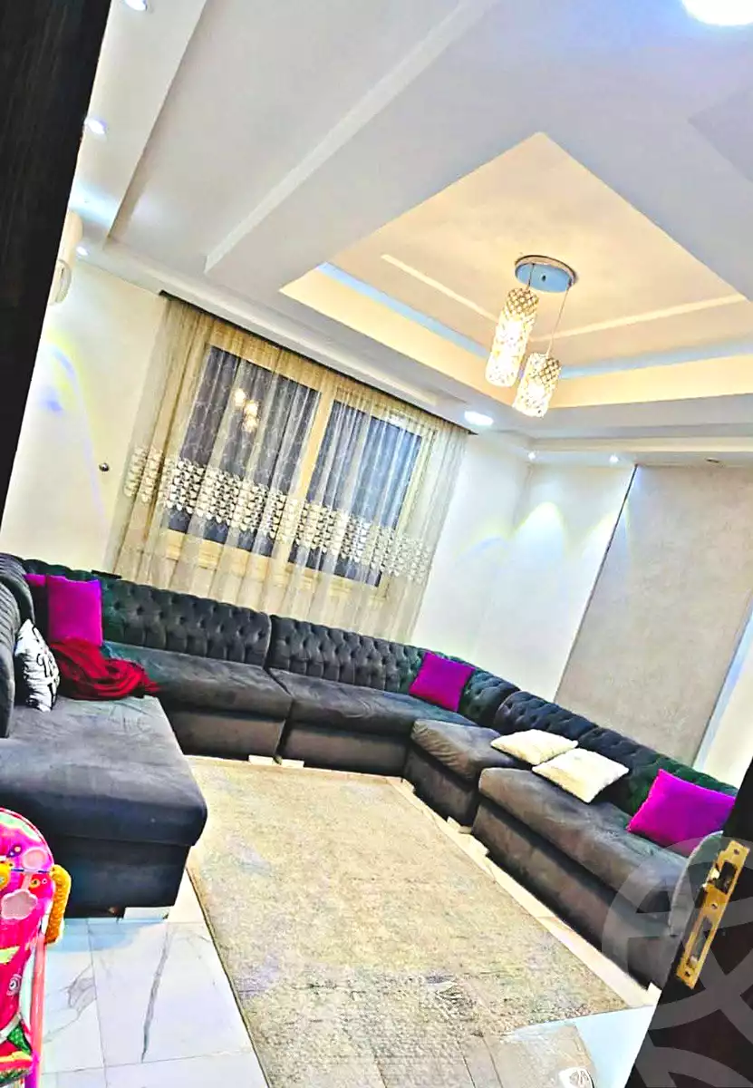 https://aqarmap.com.eg/en/listing/6686338-for-sale-cairo-helwan-helwan-el-sharkeya-zaki-hawas-st