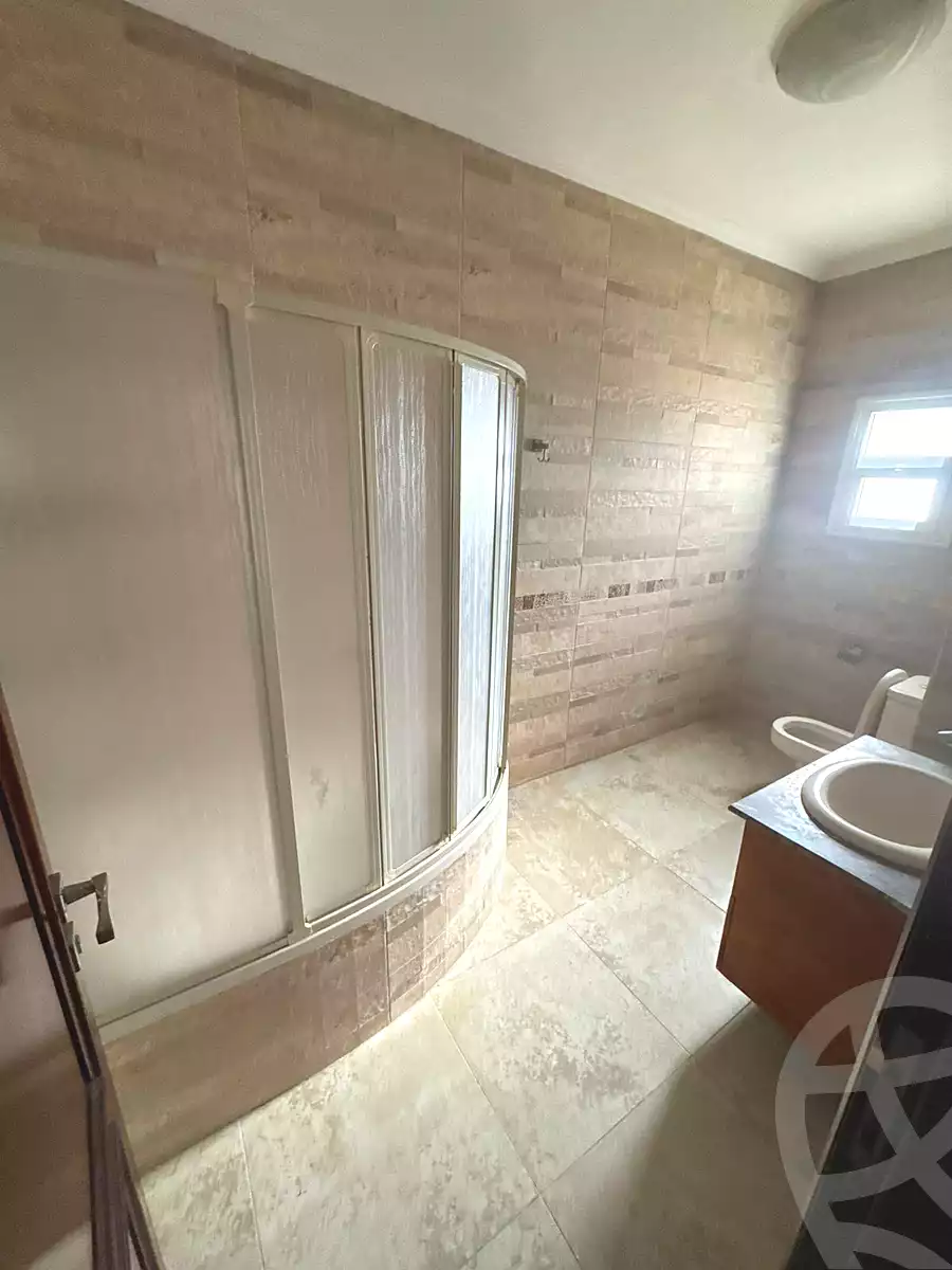 https://aqarmap.com.eg/en/listing/6686448-for-rent-cairo-new-cairo-compounds-golden-heights-1