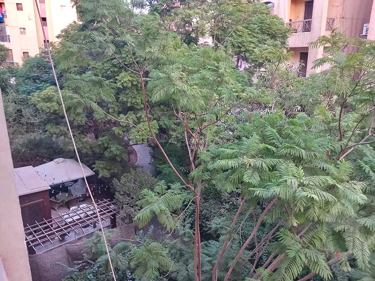 https://aqarmap.com.eg/ar/listing/6686828-for-rent-cairo-6th-of-october-hadaeq-october-kmbwnd-fy-hdyq-ktwbr-hay-el-ashgar