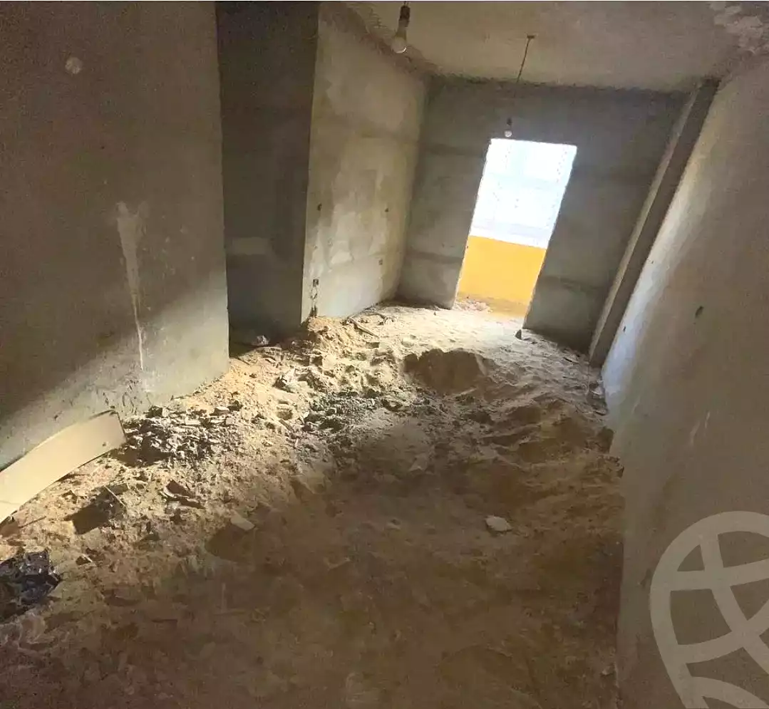 https://aqarmap.com.eg/en/listing/6687083-for-sale-alexandria-lsywf-el-daraeb-st