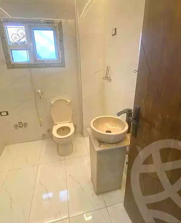 https://aqarmap.com.eg/ar/listing/6687305-for-sale-cairo-6th-of-october-el-ahyaa-neighborhood-3rd-al-hay-al-thalith-st