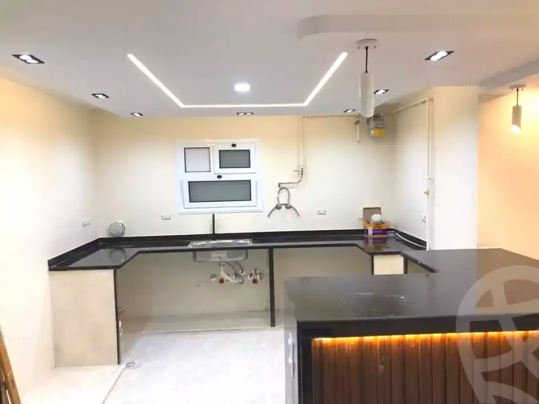 https://aqarmap.com.eg/ar/listing/6688618-for-rent-alexandria-el-montazah-compounds-in-el-montazah-royal-plaza-compound-al-halawany