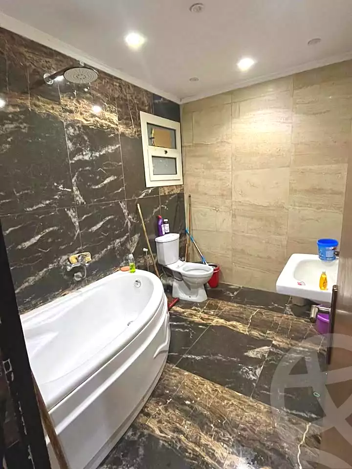 https://aqarmap.com.eg/en/listing/6688790-for-sale-cairo-el-haram-shareaa-khatem-el-morsalen
