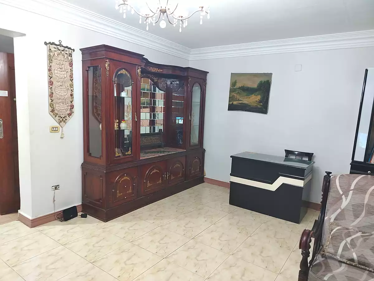 https://aqarmap.com.eg/ar/listing/6689116-for-rent-cairo-6th-of-october-el-hay-el-motamyz-el-motamayez-neighborhood-abdallah-al-nadim-al-zohour-st