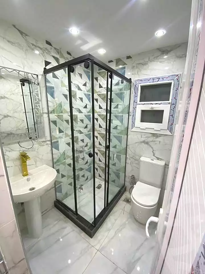 https://aqarmap.com.eg/ar/listing/6689632-for-sale-alexandria-l-jmy-lbytsh-bianchiii-el-arbaeen-st