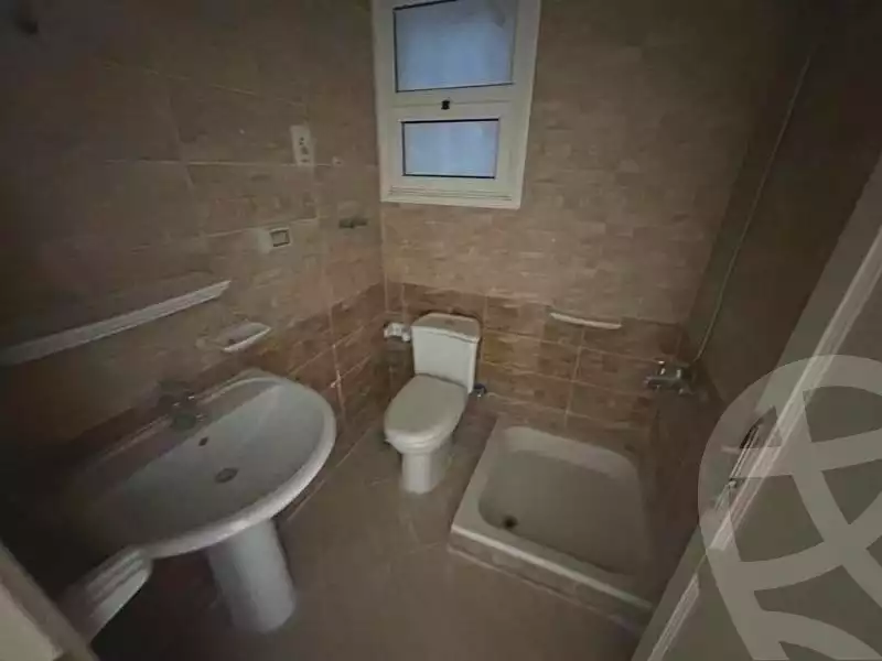 https://aqarmap.com.eg/ar/listing/6689842-for-rent-cairo-new-cairo-madinaty-tenth-zone-buildings-group-103