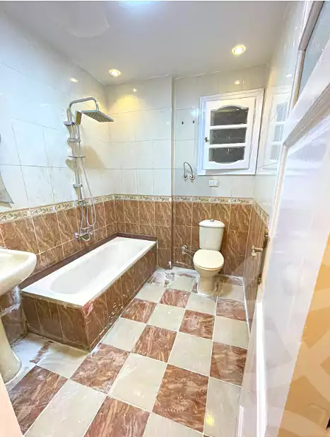 https://aqarmap.com.eg/ar/listing/6691456-for-sale-alexandria-sydy-bshr-sydy-bshr-bhry-gamal-abd-el-nasir-st
