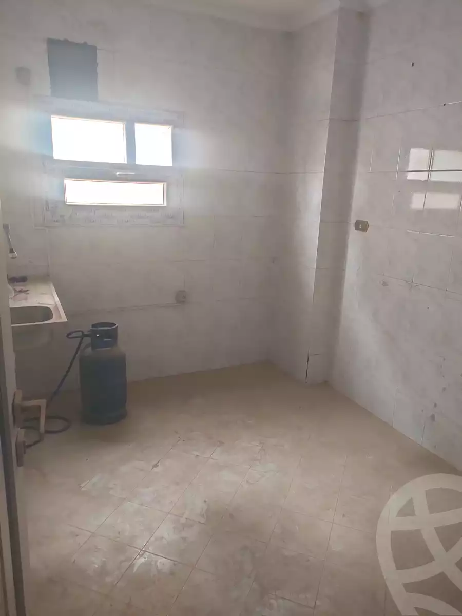 https://aqarmap.com.eg/ar/listing/6692755-for-sale-cairo-new-cairo-el-ahyaa-first-neighborhood-street-3